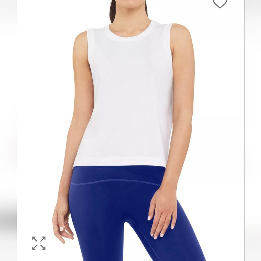 SPANX Vivid White Supernaturals Flew Crew Tank Top